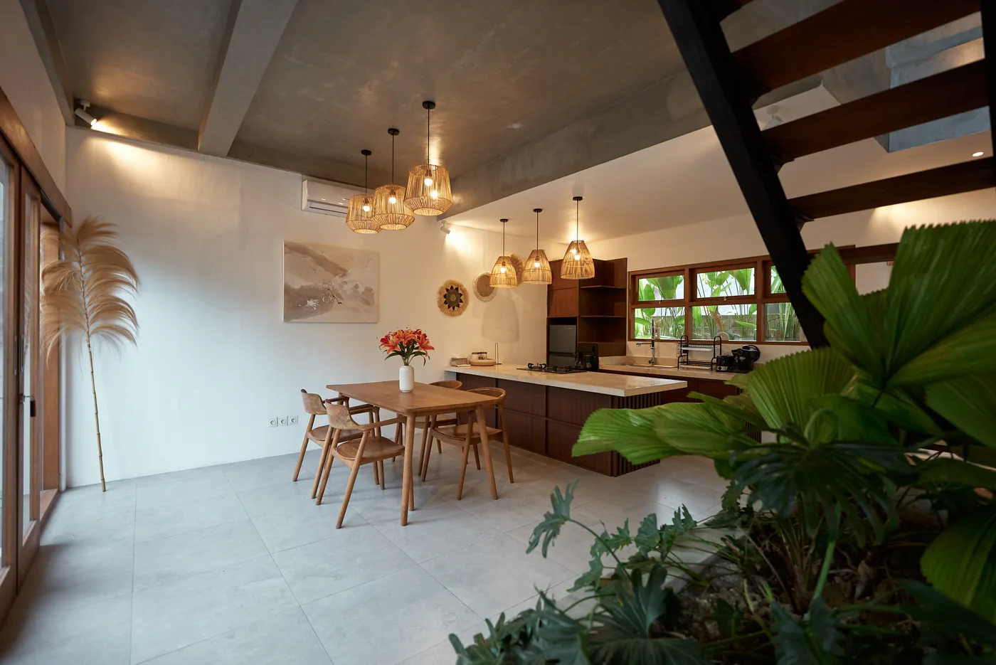 Octo 8 kitchen and dining area